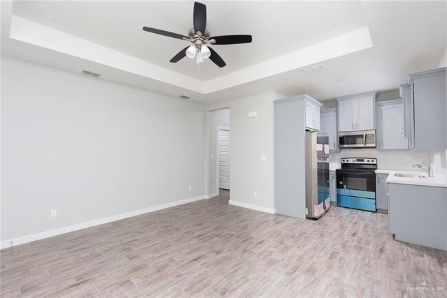 3405 E Zinnia Ave Unidad 2