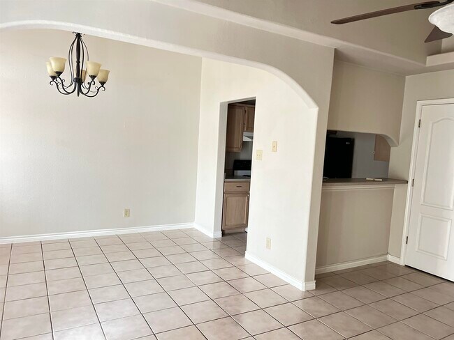 Photo - 1752 Tiara Trail Unidad 608-F