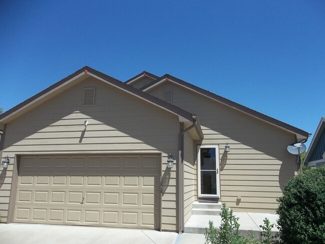 Photo - Beautiful 5 Bedroom Home in Heart of Loveland