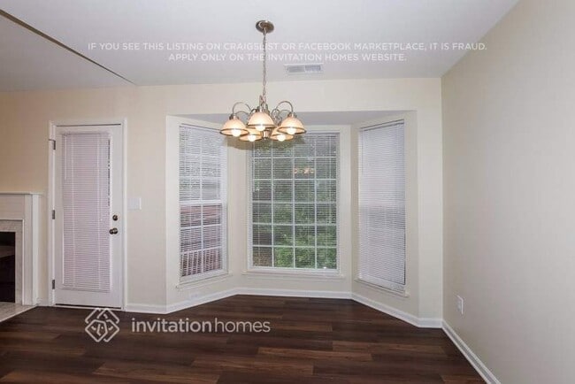 Photo - 8612 Warwick Crest Ln