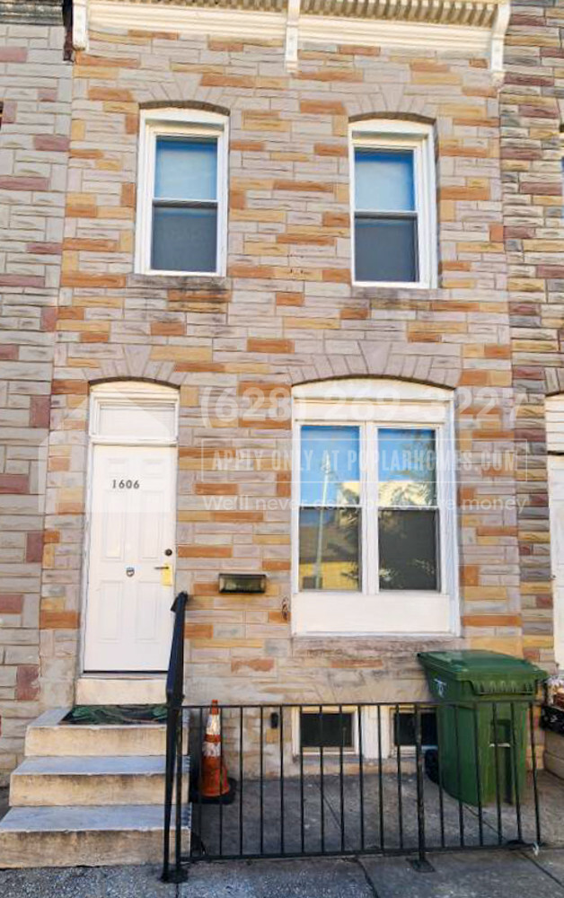 Photo - 1606 N Washington St Townhome