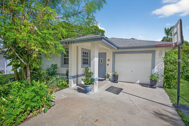 Building Photo - 6877 3rd St Rental