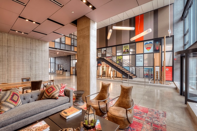 Lobby lounge
