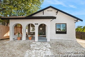 Photo - 810 Dakota St