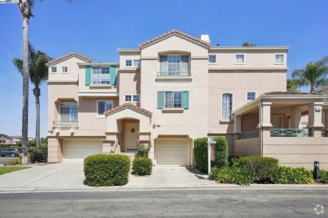 Building Photo - 385 Montecito Way Rental