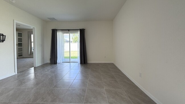 Photo - 5699 Chorleywood Ln