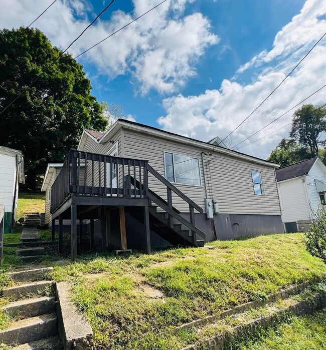 Building Photo - 3414 Central Ave