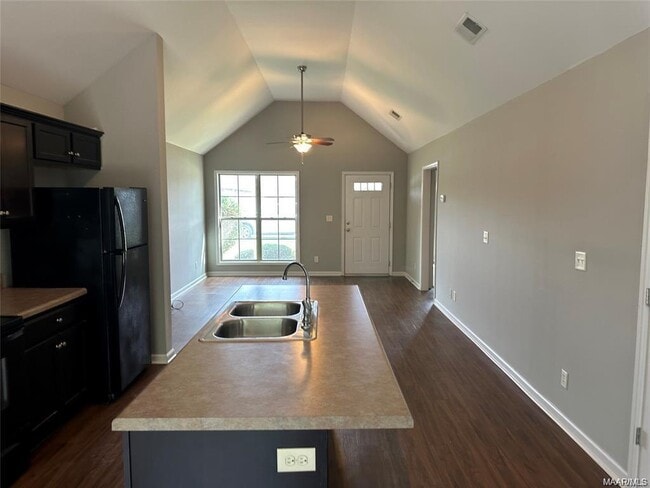 Photo - 6320 Burbank Crossing Loop