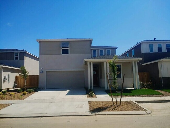 Building Photo - 2434 Urdaneta Way