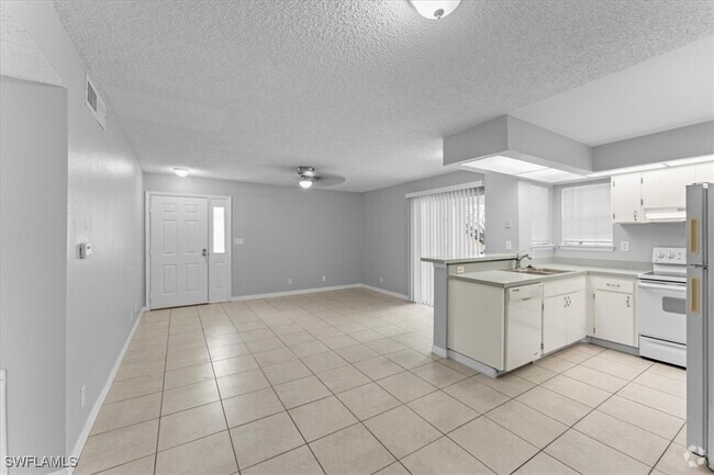 Building Photo - 2033 Rookery Bay Dr Unit 1704 Rental