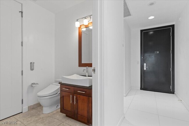 Photo - 4525 Dean Martin Dr Unidad 1609