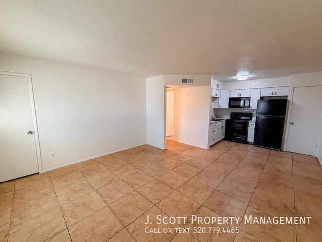 Photo - 525 E Peppertree Ave Unidad 4