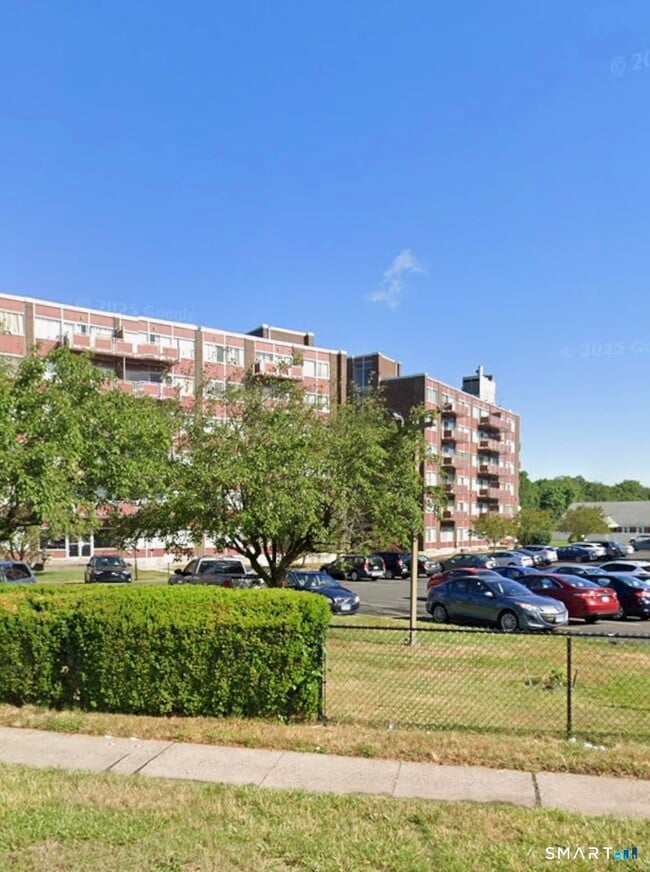 Building Photo - 1310 Berlin Tpke Unit 108