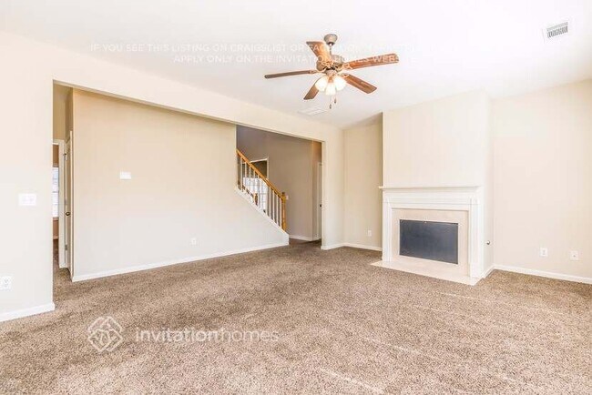 Photo - 75 Monarch Way