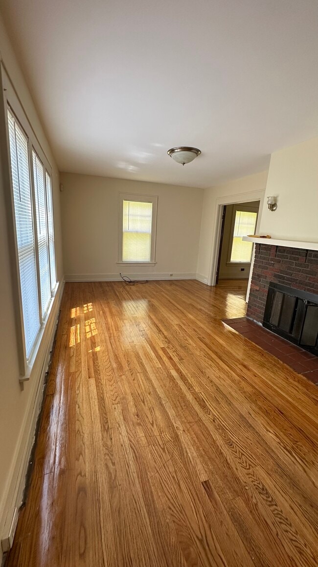 Building Photo - 3723 S Salina St Rental