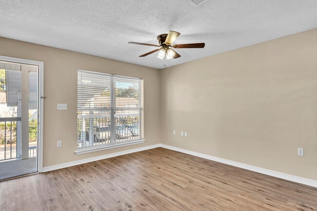 Photo - 770 Rockport Ct Unit 8