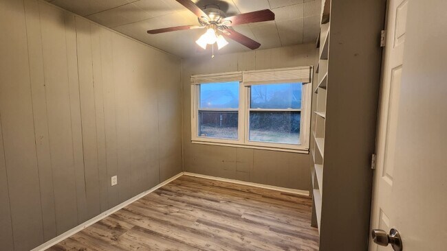 Photo - 20 Sussex Dr