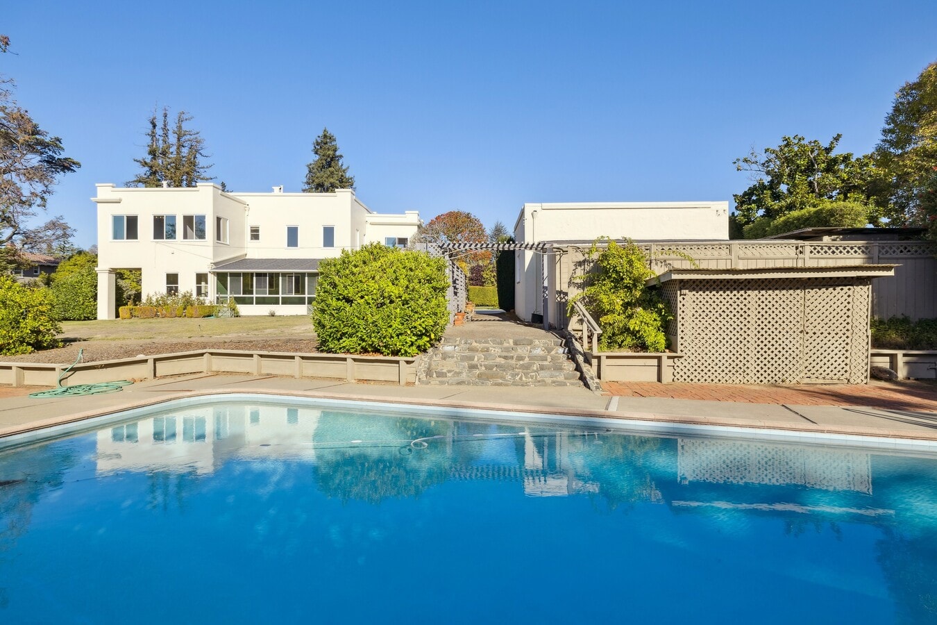 Photo - 715 Brewer Dr