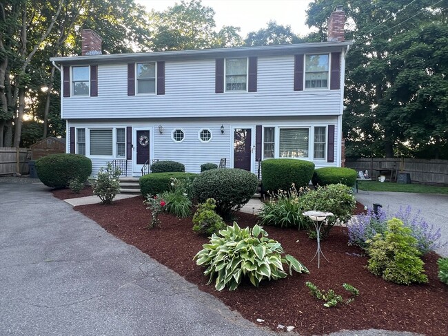 Photo - 39 Quincy Ave Townhome