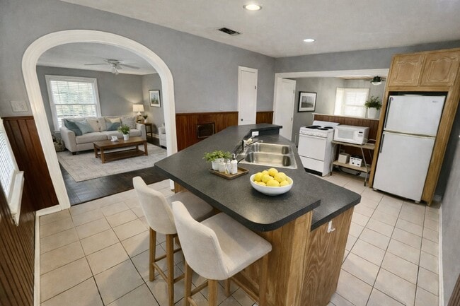 Photo - 3232 Cockrell Ave