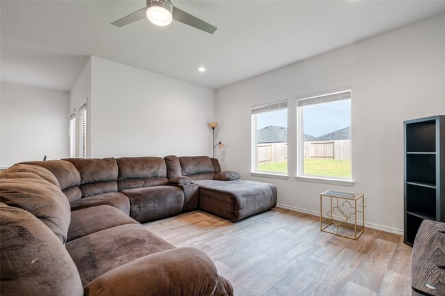 Photo - 2815 Magnolia Blossom Ln