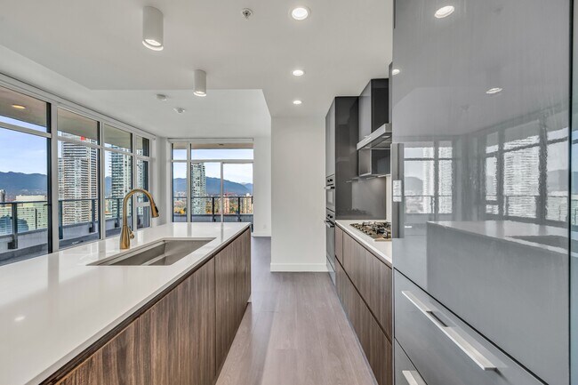 Photo - 6511 Sussex Ave