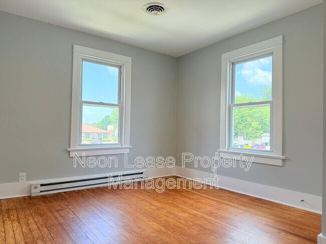 880 S State St Unit 2