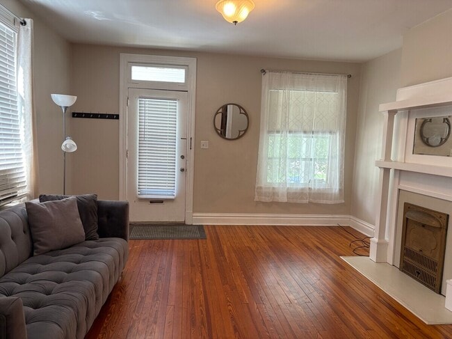 123 Elm St Unit 1st Floor