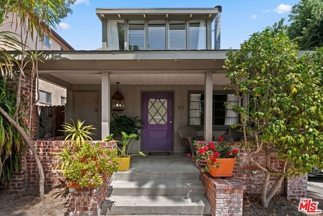 435 Raymond Ave