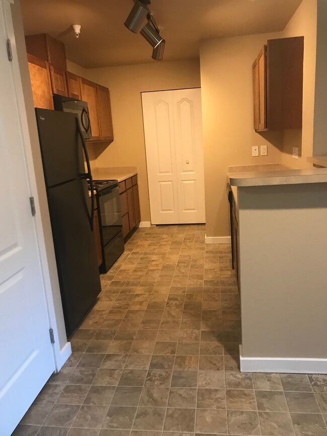 Photo - Pointe Apartments