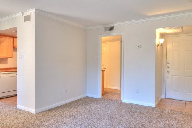 8256 E Arabian Trail Unidad 237
