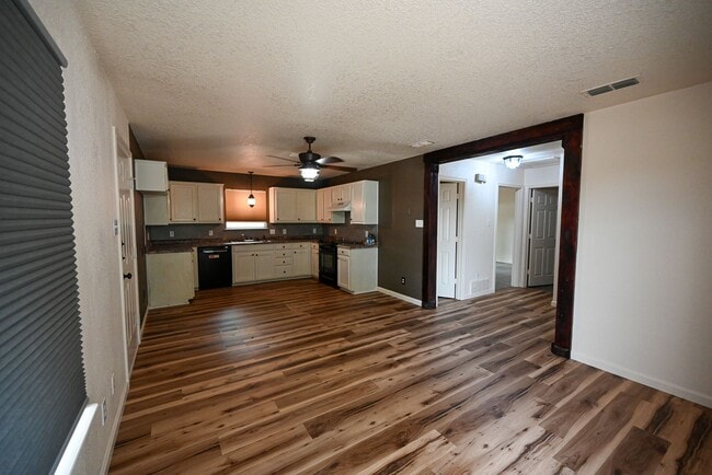 Photo - Charming 3 Bedroom 2 Bath, Decatur TX
