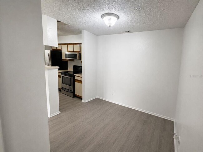 Photo - 249 Afton Square Unit 107