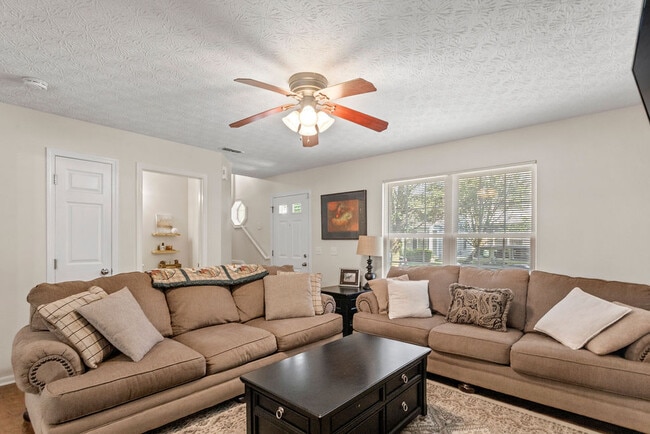 Photo - 4259 Shortleaf Ln