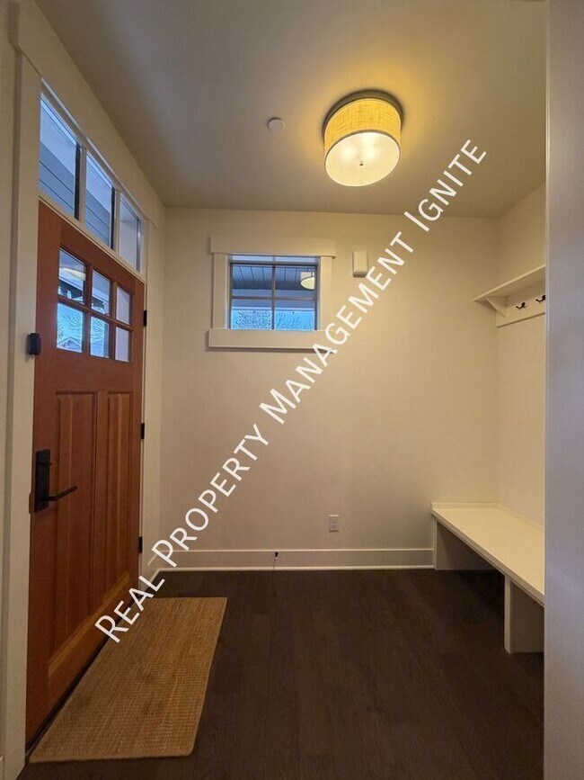 Photo - 1650 NW Lewis St