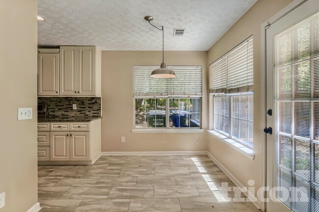 Photo - 2024 Atha Woods Dr