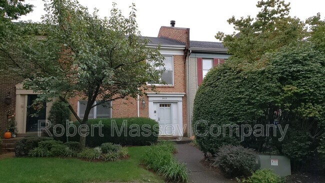 Photo - 9428 Wessex Pl