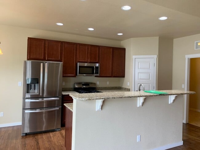 Photo - Ranch home with main floor master, 4 bed 3 bath Ranch home in Frederick