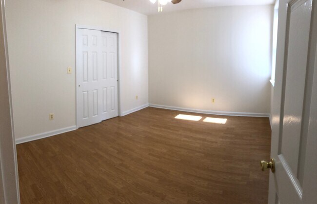 Photo - 3024 Saint Paul St Unit 1