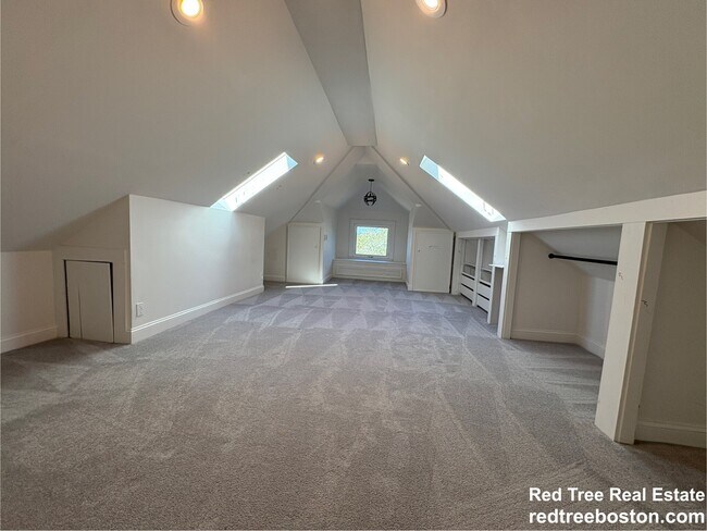 Photo - 26 Garnet Rd Unit 2