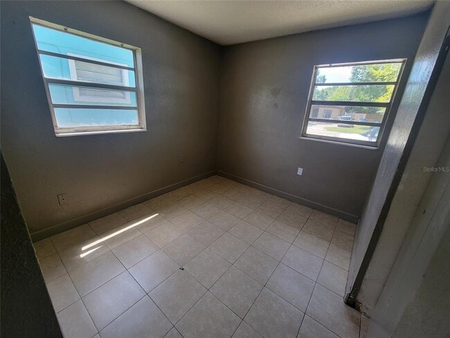 Photo - 5165 Lanette St