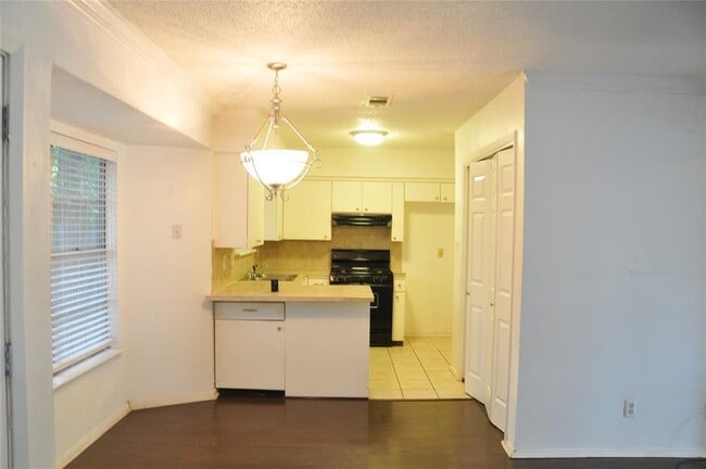 Photo - 5602 Berry Hill Dr