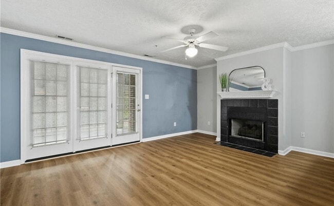 Photo - 331 Bubble Creek Ct