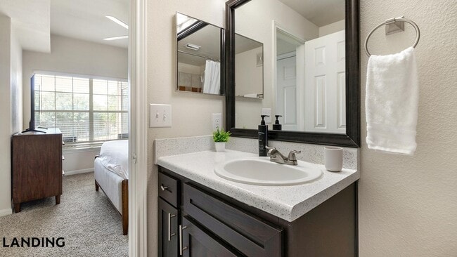 Photo - 3250 Hudson Crossing Unit 524