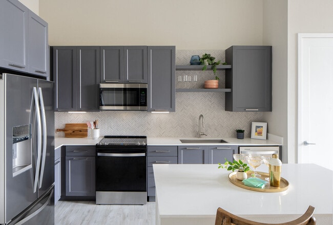 Photo - Perla Gem Lake