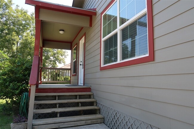 Photo - 2717 Avenue D