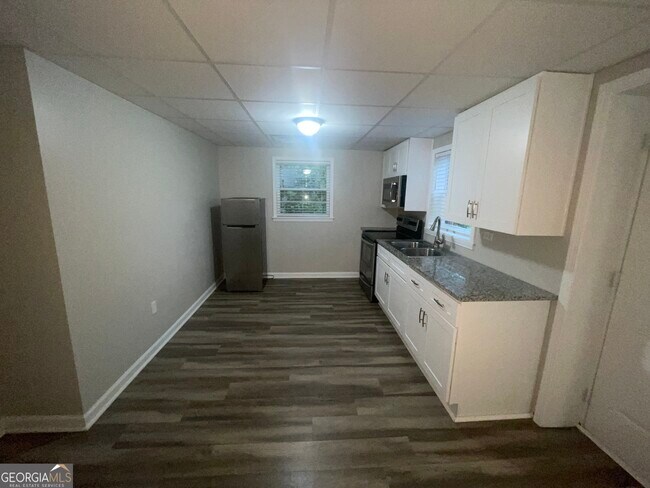 Photo - 310 Harris Manor Dr SW Unit B