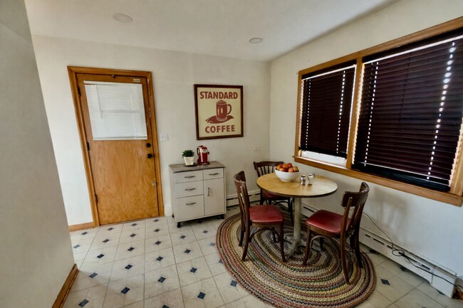 Photo - 5254 N Leclaire Ave Unit 2