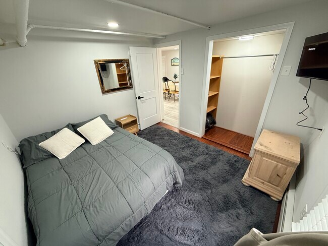 Photo - 8 N Nashville Ave