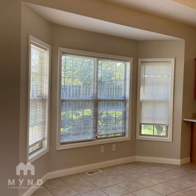 Photo - 5622 N 11th Ave